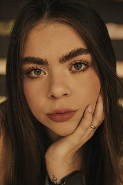 Enhancing⁣ Your Features:​ Tips for Accentuating without ​Overdoing