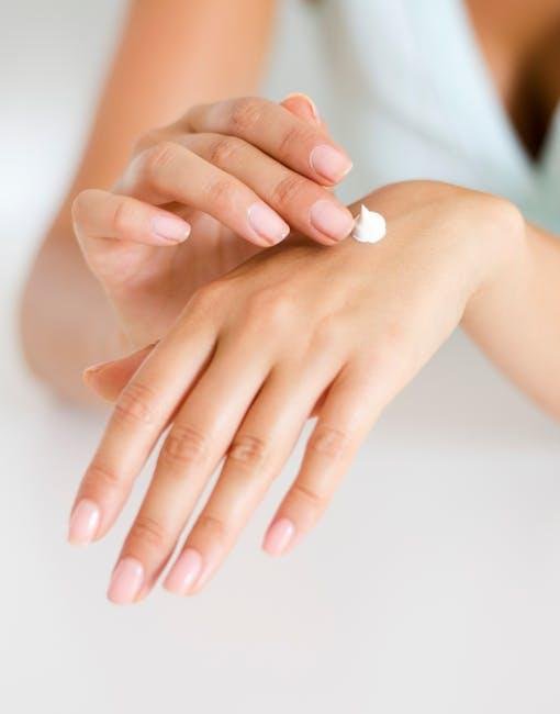 The⁢ Importance of Moisturizing: Keeping skin‍ Hydrated and Healthy